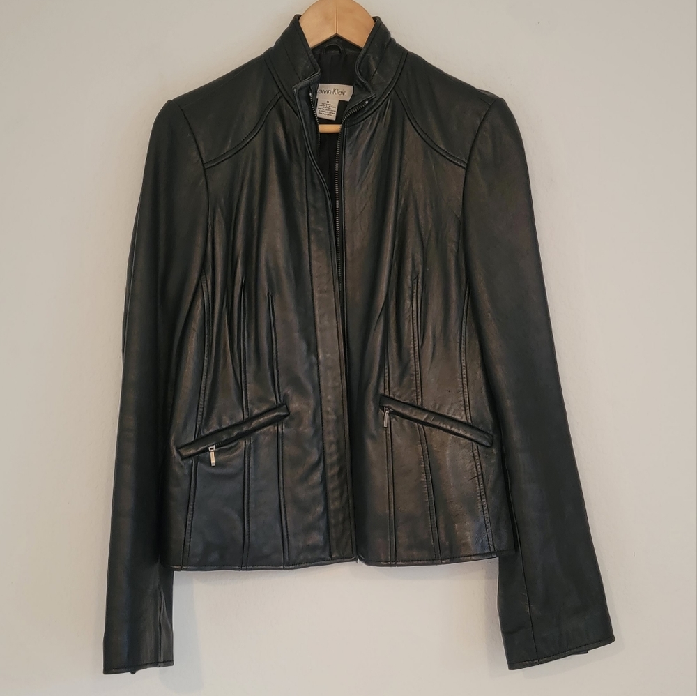 Women's Leather Coat (size M)
